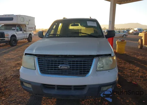 2005 Ford Expedition Xlt z USA, uszkodzony, nr VIN 1FMPU155X5LA65713